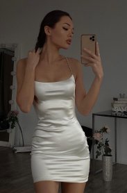 Описание индивидалки Луна