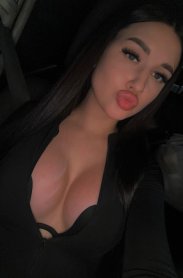 Фотография номер 2 - Карина, 23 года