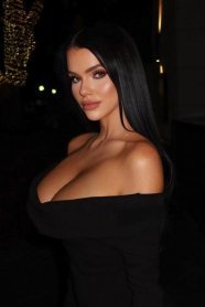 Фотография номер 2 - Камилла, 20 лет