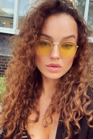 Фотография номер 3 - Риана, 30 лет