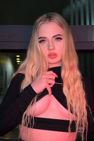 Фотография номер 2 - Моника, 20 лет